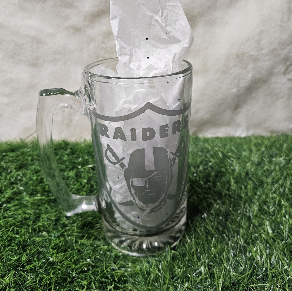 Raiders Glass Beer Mug